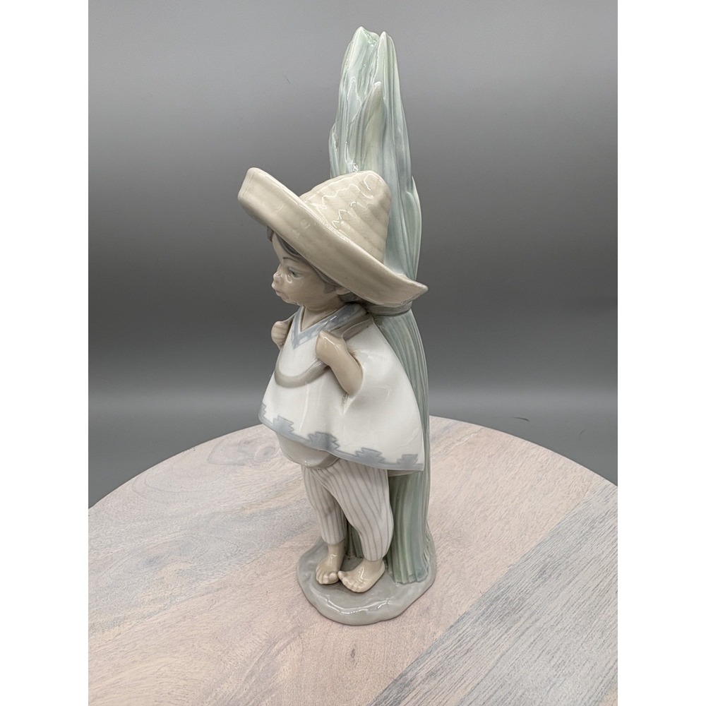 Vintage Lladro Figurine Porcelain Panchito Boy Glossy Finish Made in Spain 12" - Picture 3 of 16